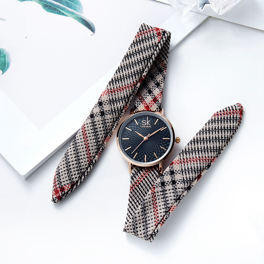 Cloth strap watch