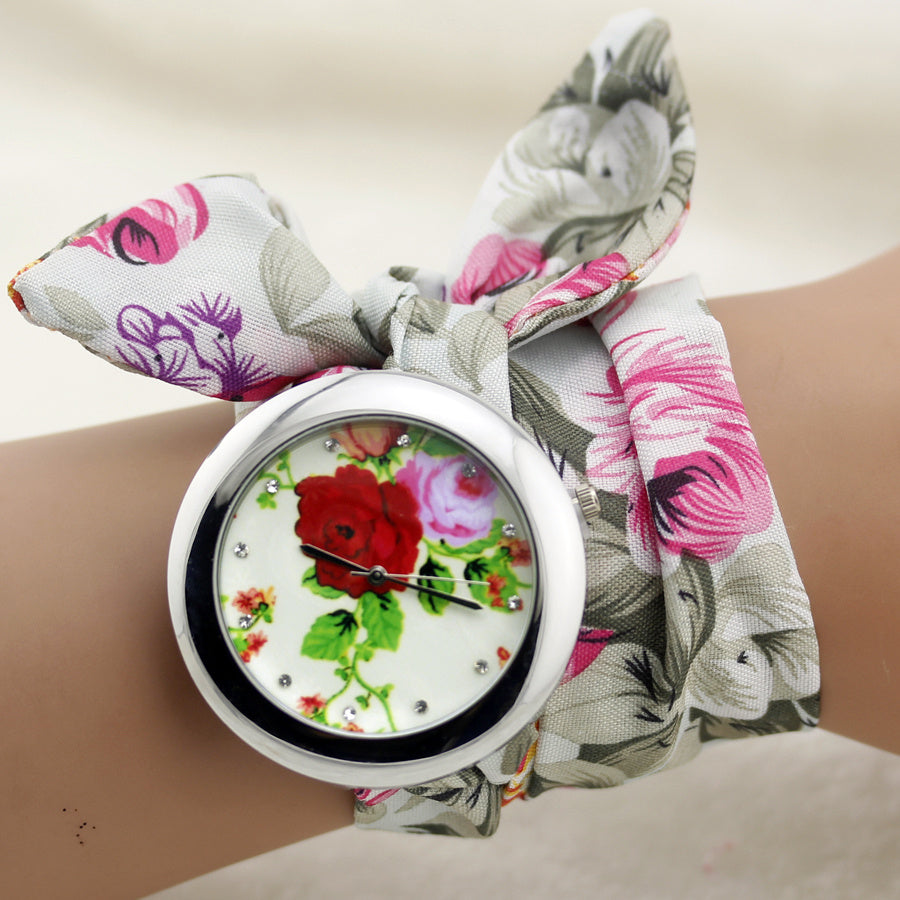 Explosive Retro Pastoral European And American Popular Women's Watch