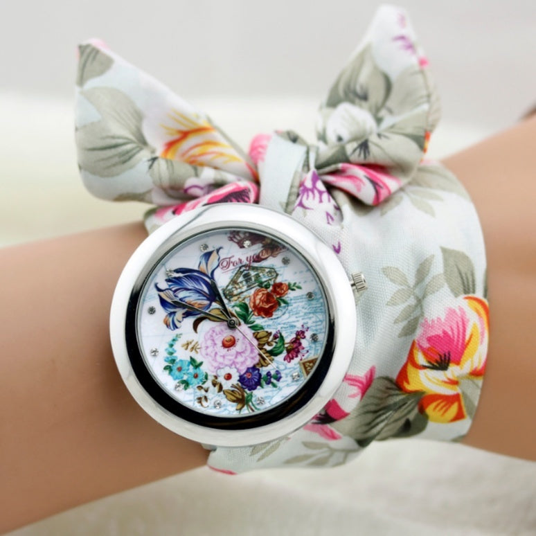 Explosive Retro Pastoral European And American Popular Women's Watch